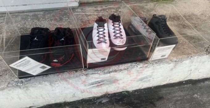 Ticaret Bakanlığı, Michael Jordan imzalı 3 çift ayakkabıyı satışa çıkardı, fiyatı dudak uçuklatıyor